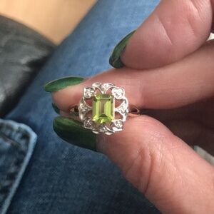 10K peridot diamond ring